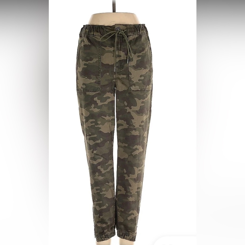 American Eagle stretch, camouflage jeans, skinny, size 4